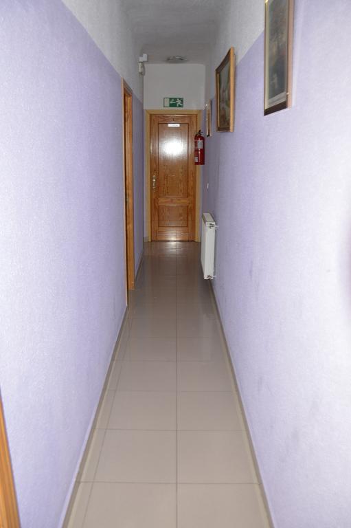 Pension Navarra Мадрид Екстер'єр фото